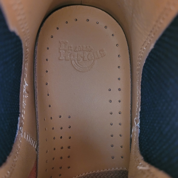 BRAND NEW Dr.Martens Yellow Stitch Smooth Leather Chelsea Boots Womens 10 US - Picture 8 of 9